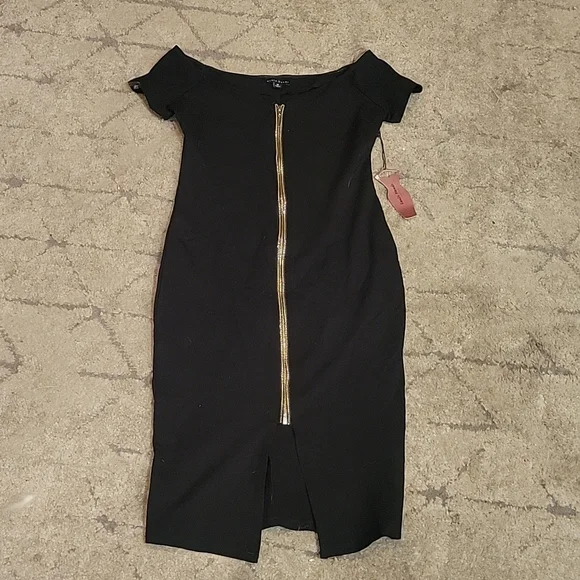 slim fit dress slacks Black One Shoulder Maxi Dress main image 0